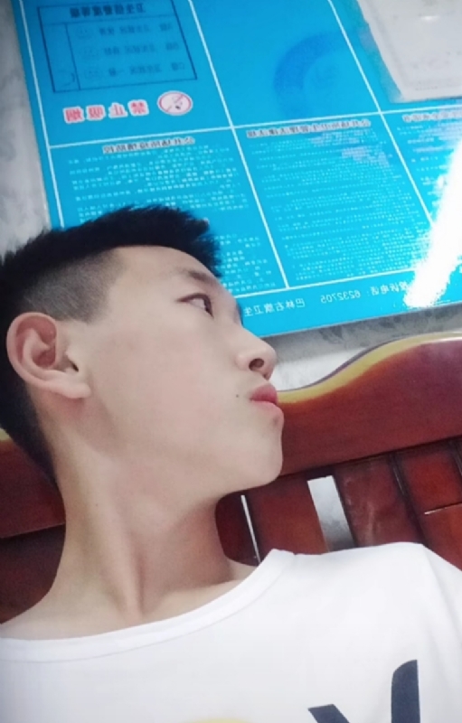 高一名的第二张照片--赤峰中老年相亲网